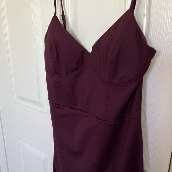 Lulu’s Sophisticated Soiree Plum Purple Bustier
Midi Bodycon Dress - Picture 3 of 10